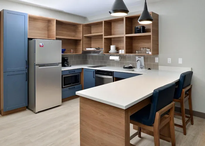 Candlewood - Southwest By Ihg Hotel