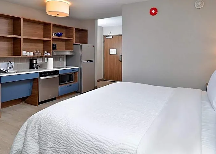 Hotel Candlewood - Southwest By Ihg 3*